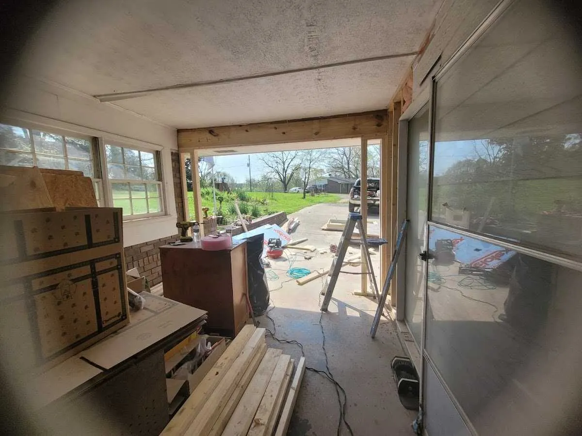 Air movers and dehumidifier for Drying & Dehumidification in Valley Stream